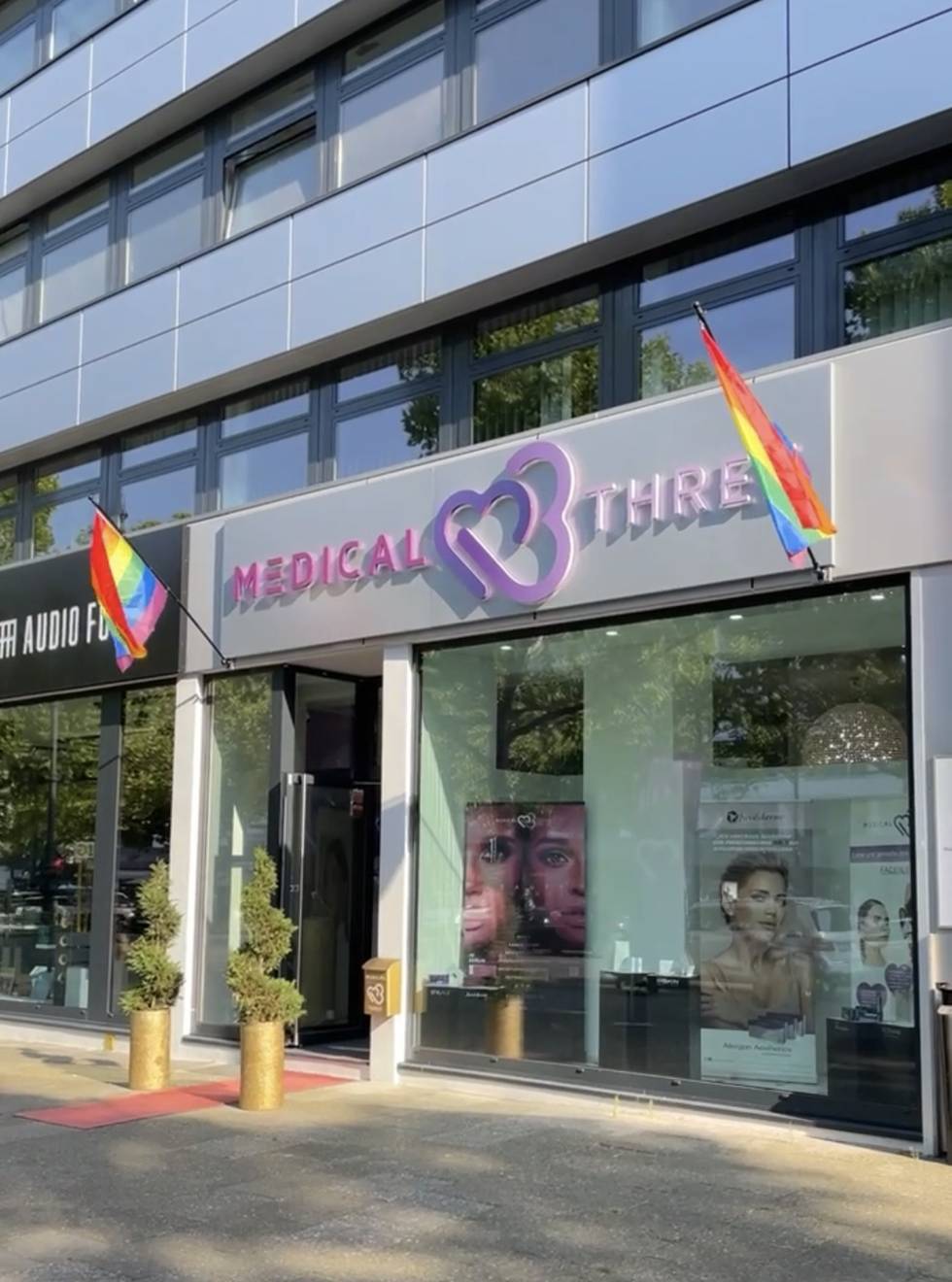 www.medicalthree.de www.medicalthree.de